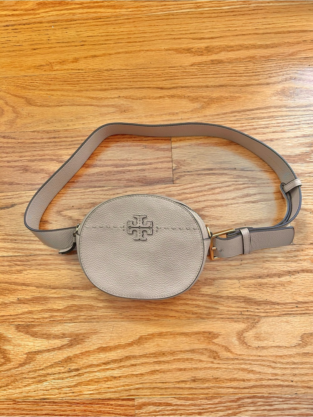 Tory Burch McGraw Convertible Round Crossbody Belt Bag in Pebble Leather